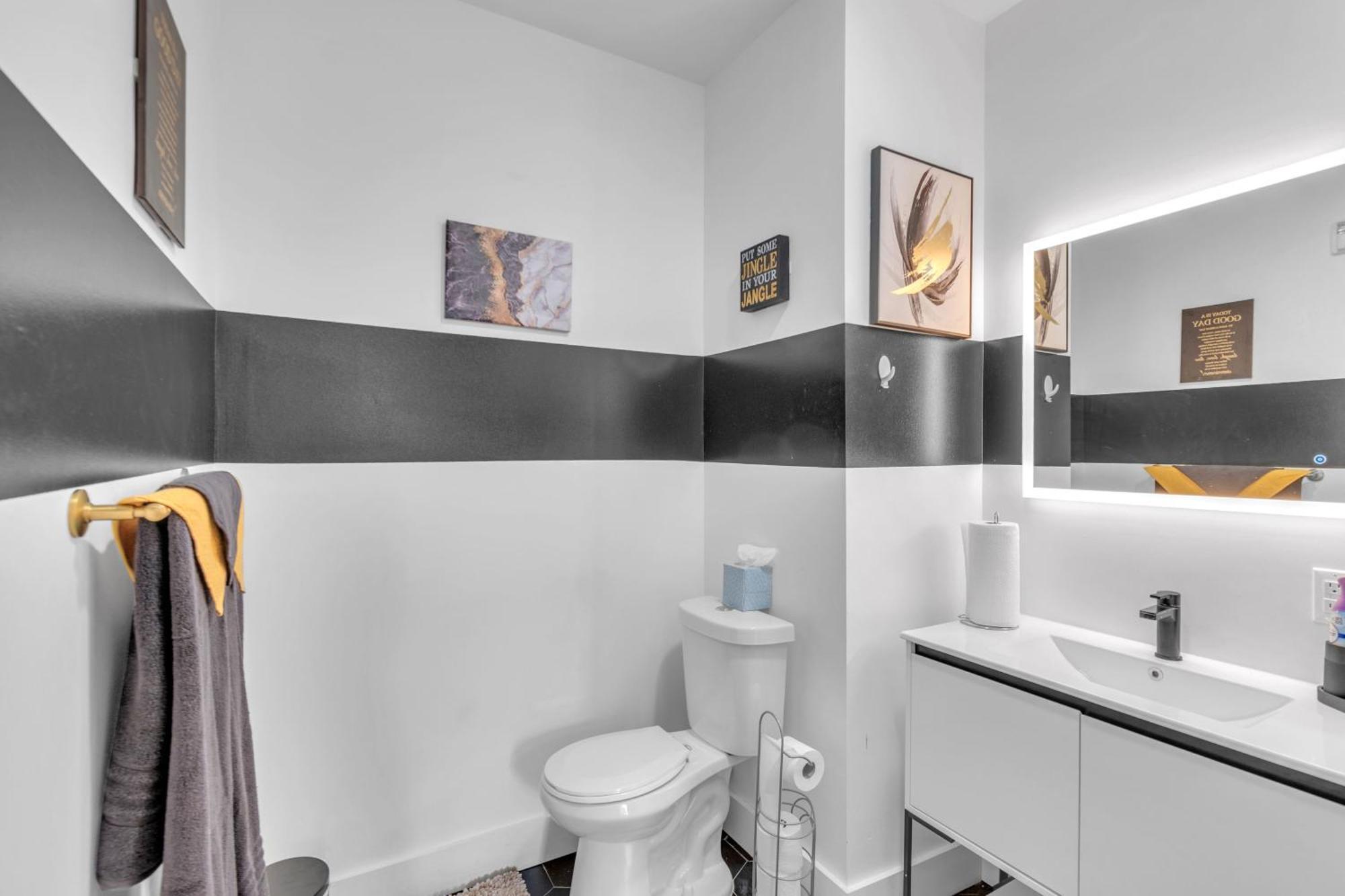 Appartamento Royal Oasis Indoor Pool, Free Parking, Near Nyc Elizabeth Esterno foto