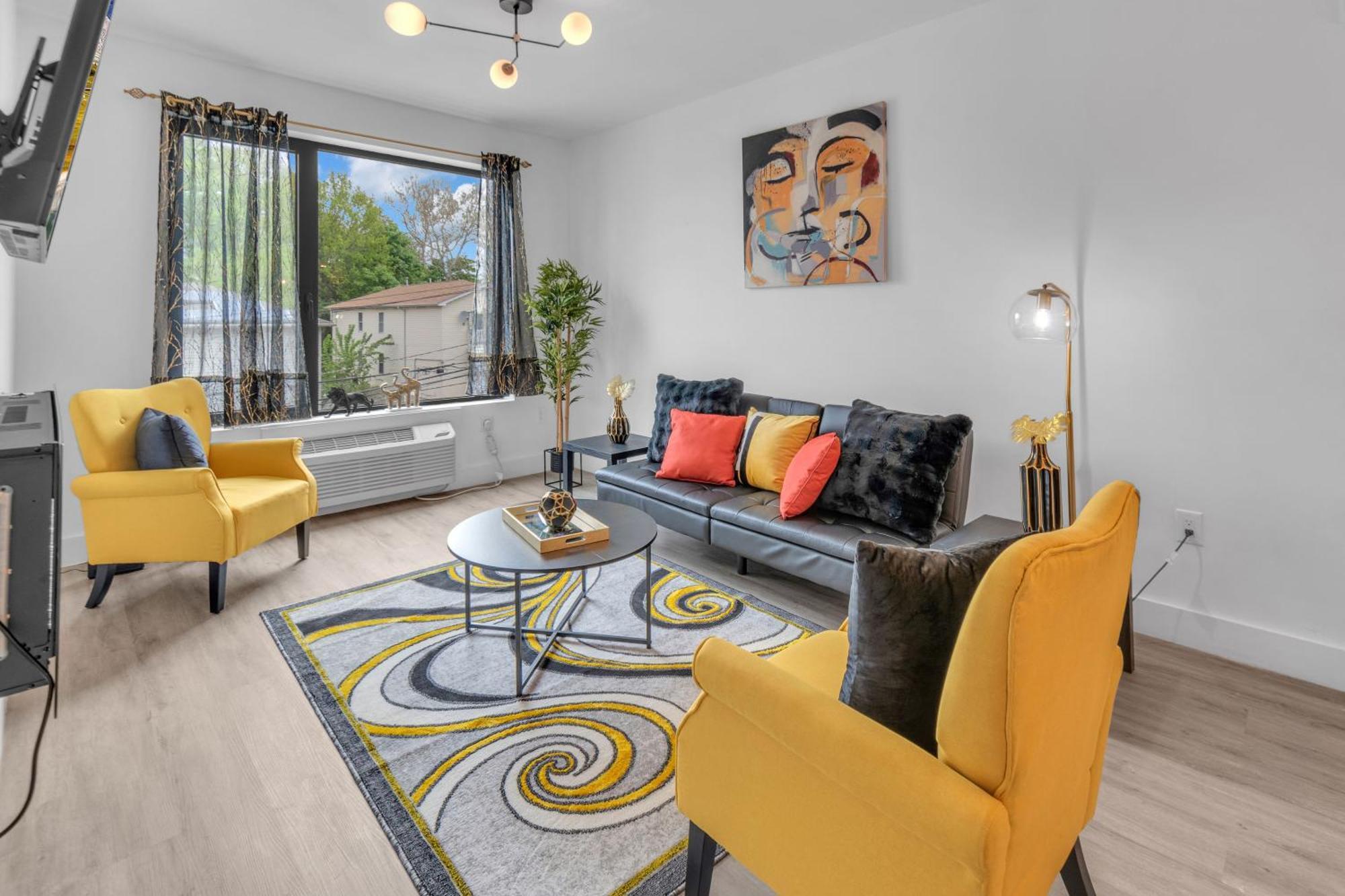 Appartamento Royal Oasis Indoor Pool, Free Parking, Near Nyc Elizabeth Esterno foto