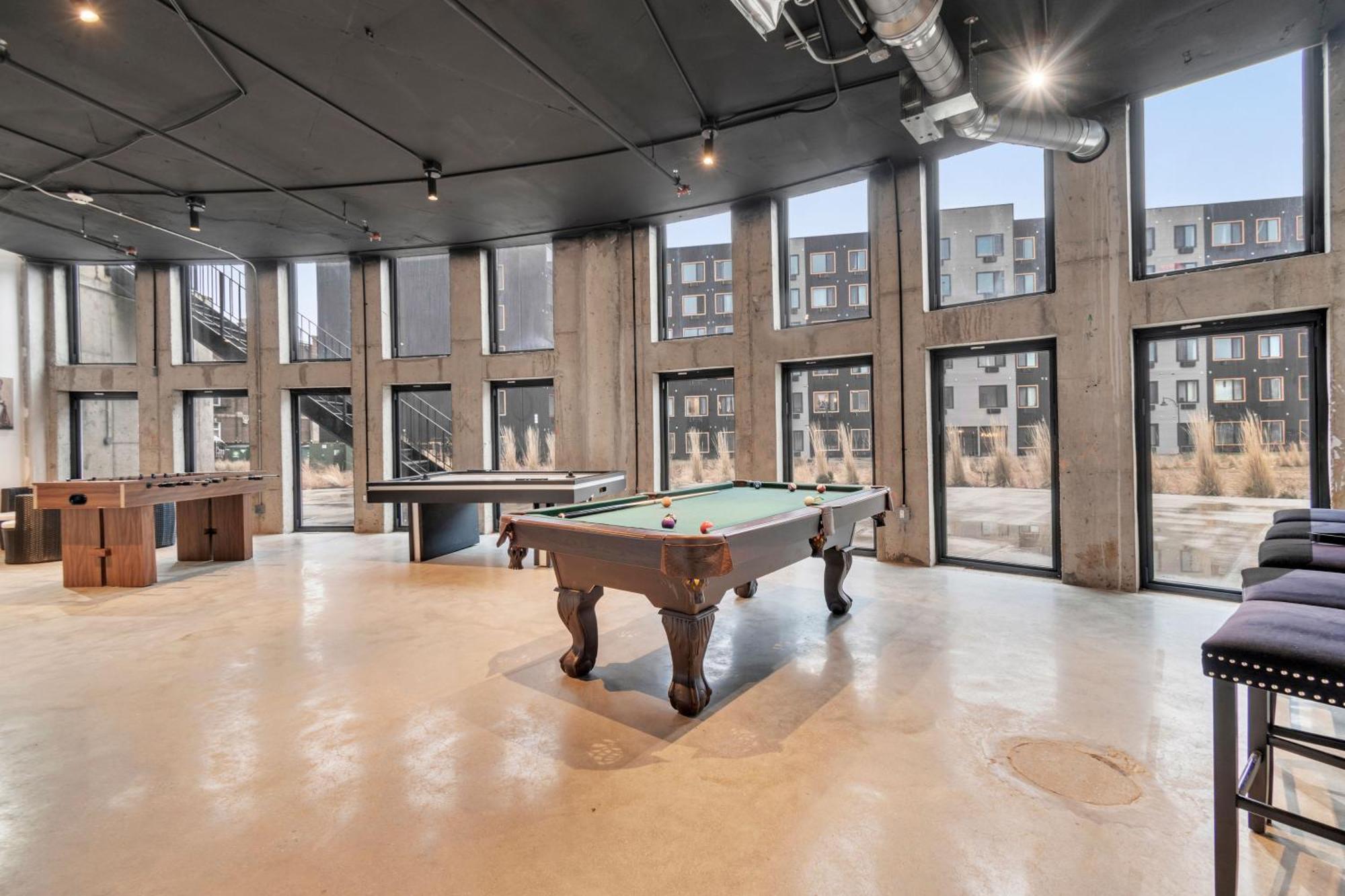 Appartamento Royal Oasis Indoor Pool, Free Parking, Near Nyc Elizabeth Esterno foto