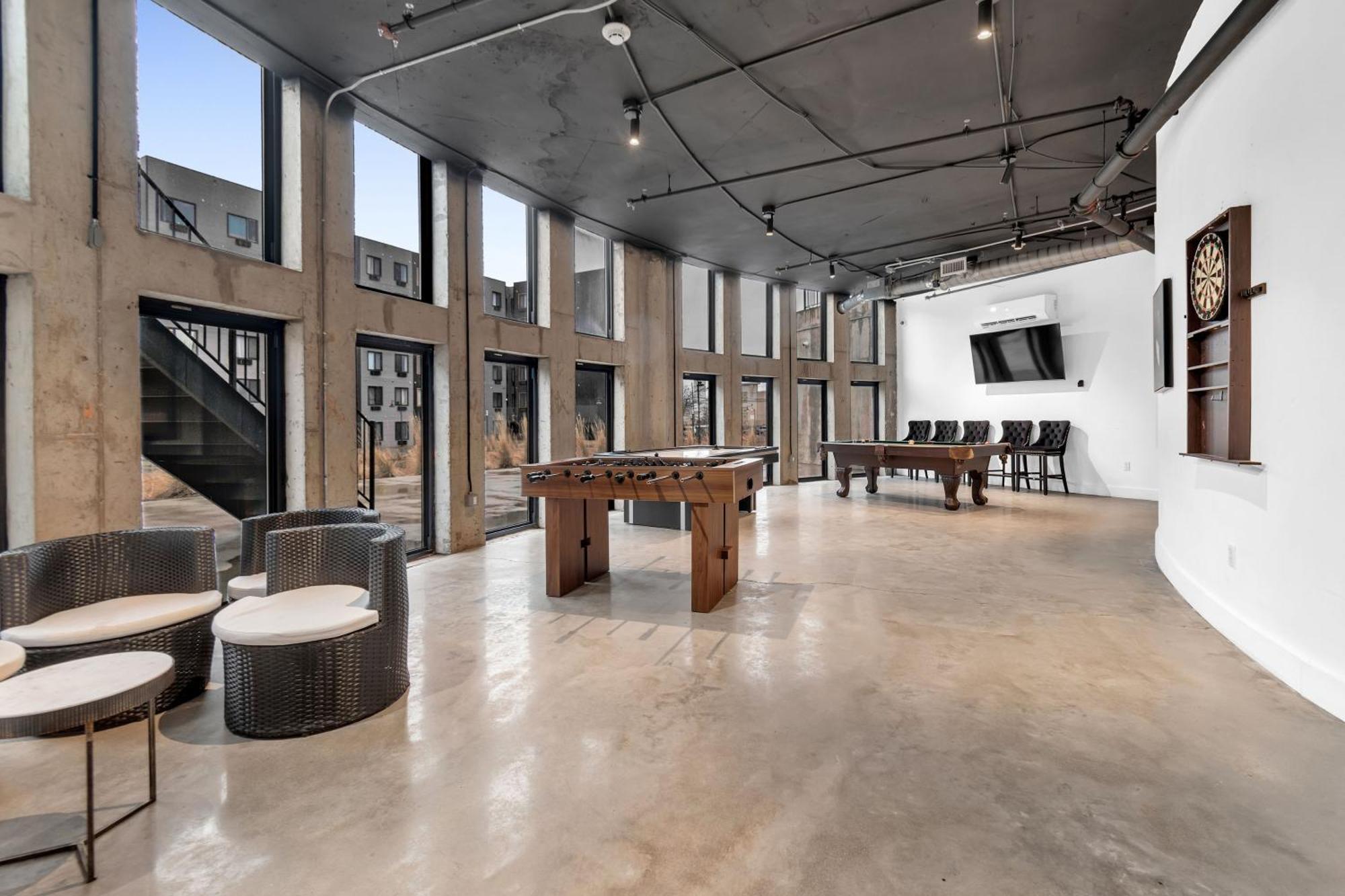 Appartamento Royal Oasis Indoor Pool, Free Parking, Near Nyc Elizabeth Esterno foto